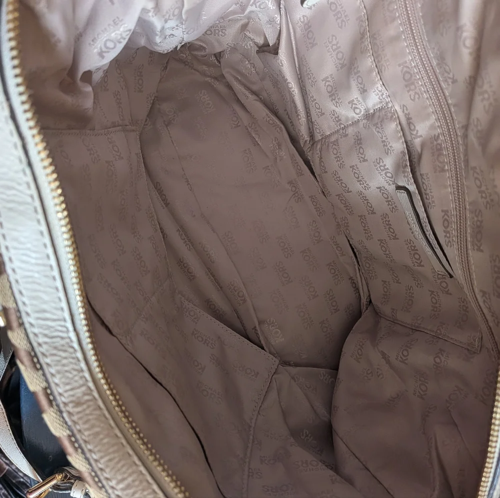 Michael Kors Bedford Signature Satchel Tan Monogram/White trim
